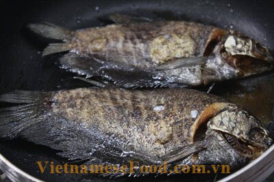 www.vietnamesefood.com.vn/green-mango-salad-with-moonlight-gourai-fish-recipe