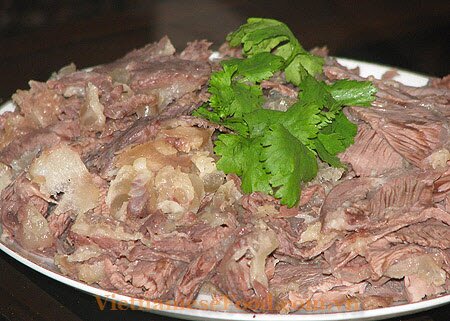 vietnamesefood.com.vn/vietnamese-salad-with-muscle-beef-recipe