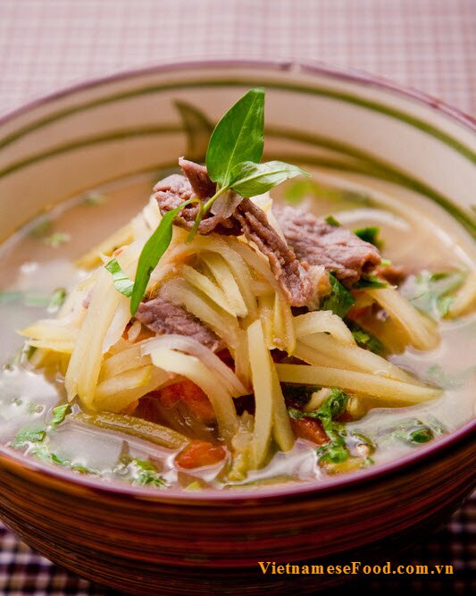 green-mango-with-beef-soup-recipe-canh-xoai-xanh-thit-bo