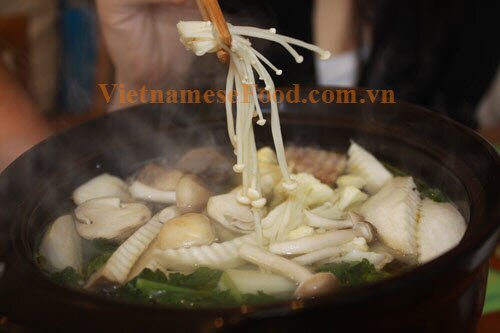 www.vietnamesefood.com.vn/vegetarian-hotpot-lau-chay