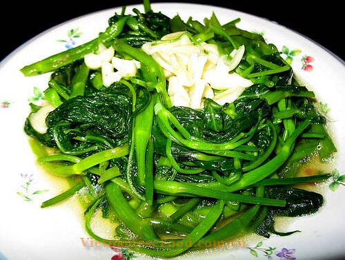 www.vietnamesefood.com.vn/fried-ong-choy-with-garlic-recipe-rau-muong-xao-toi