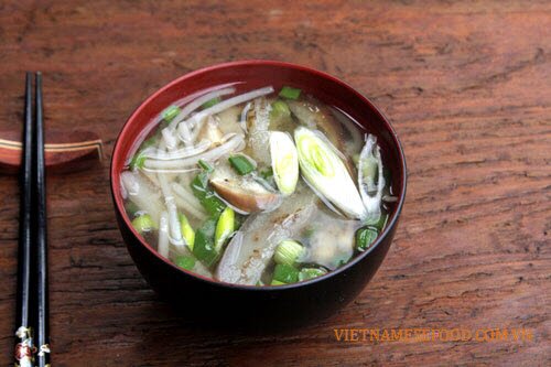 miso-soup-with-eggplant-recipe-canh-miso-ca-tim