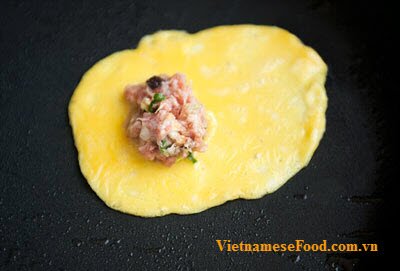 cassava-vermicelli-soup-with-egg-wonton-recipe-mien-voi-ha-cao-trung
