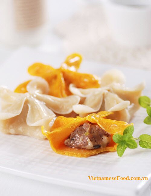 steamed-ravioli-in-flower-shapes-recipe-sui-cao-hap-hinh-bong-hoa