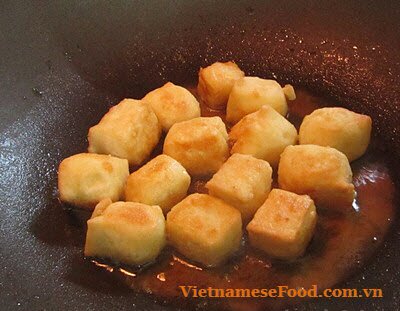 fried-tofu-with-vegetable-and-beef-recipe-dau-hu-xao-rau-voi-thit-bo