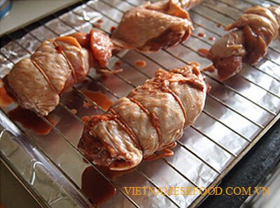 grilled-chicken-meat-with-soya-cheese-recipe-ga-nuong-chao