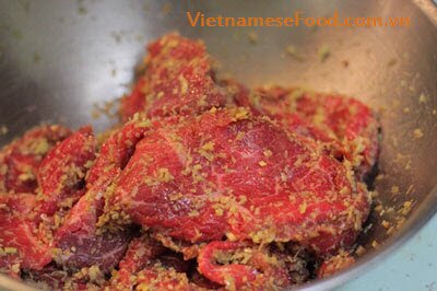 Grilled Beef with Lemongrass Recipe (Bò Nướng Xả)