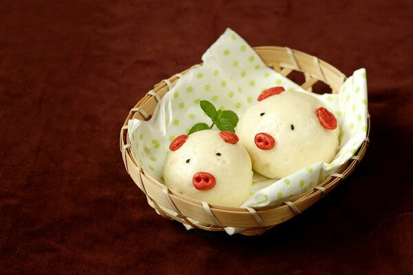 Sweet Bun in Pig Shape Recipe (Bánh Bao Ngọt Con Heo)
