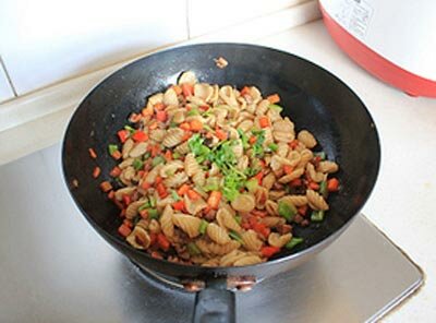 Stir Fried Pasta with Vegetables Recipe (Nui Xào Thập Cẩm)