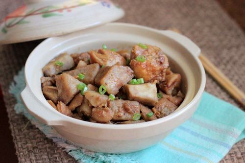 Braised Chicken with Taro Recipe (Gà Kho Khoai Môn)