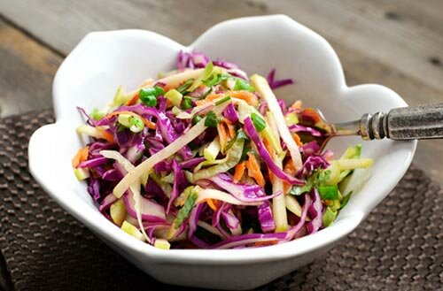 Salad Apple with Purple Cabbage Recipe (Salad Táo và Cải Tím)