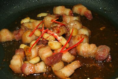Caramelized Pork Belly with Sugar (Ba Rọi Ram Đường)