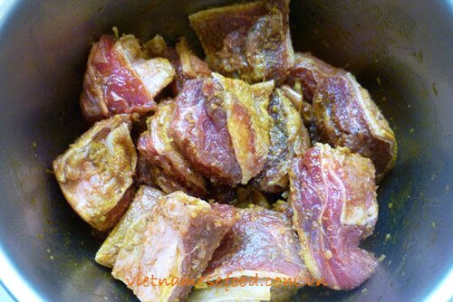 stewed-beef-with-curry-recipe-bo-kho-ca-ri