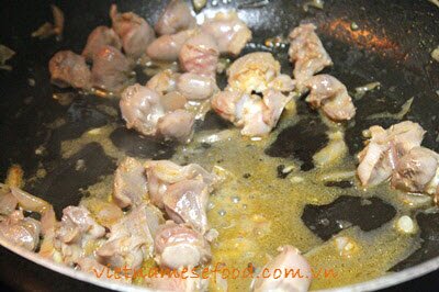 Stir-fried Chicken Gizzard with Loopah Recipe (Mề Gà Xào Mướp)