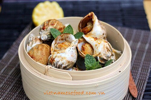 Grilled Snails with Salt and Chili Recipe (Ốc Nướng Muối Ớt)