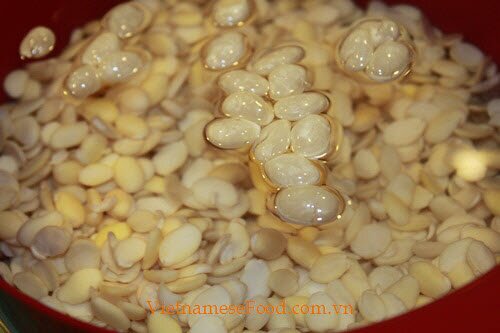 Hyacinth Bean Sweet Soup Recipe (Chè Đậu Ván)