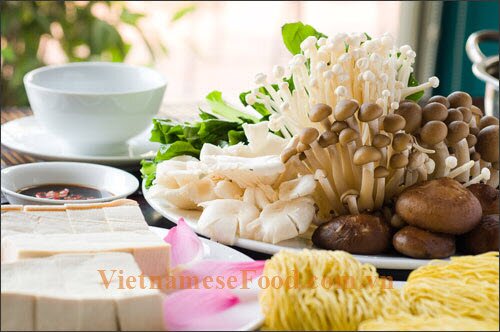 vietnamesefood.com.vn/vegetarian-hotpot-lau-chay