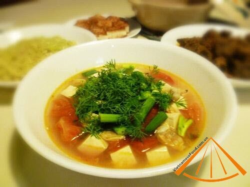 vietnamesefood.com.vn/tofu-soup-with-tomato-and-mushroom