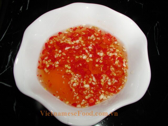 vietnamesefood.com.vn/green-mango-salad-with-sun-dried-shrimp-recipe-goi-xoai-tom-kho