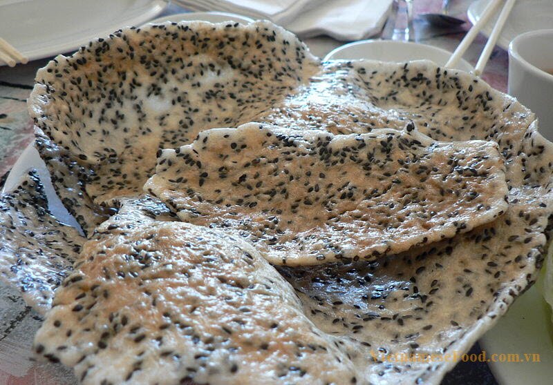 mussel-with-rice-pancake-hen-xuc-banh-da
