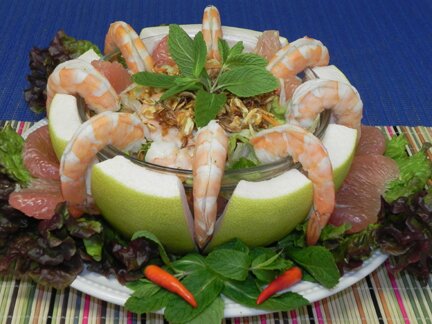 vietnamesefood.com.vn/vietnamese-grapefruit-salad-with-shrimp-and-pork-recipe