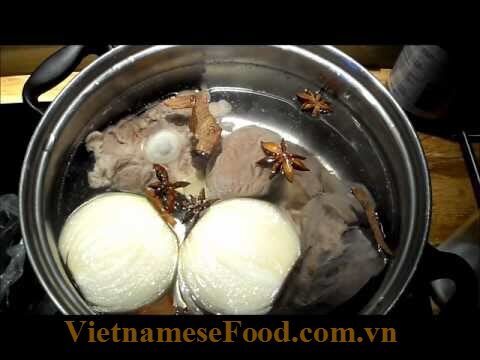vietnamesefood.com.vn/beef-ball-pho-recipe-pho-bo-vien