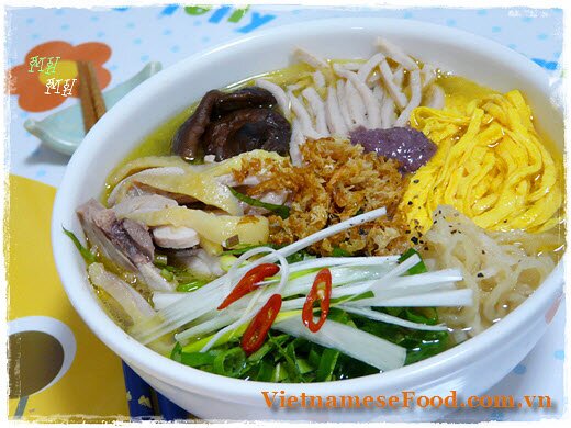 hanoi-chicken-vermicelli-soup-bun-thang