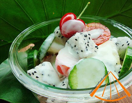 vietnamesefood.com.vn/mixture-vietnamese-fruits-with-yogurt