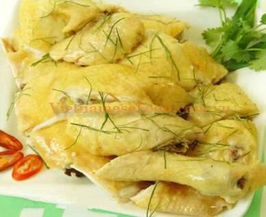 vietnamesefood.com.vn/vietnamese-steamed-chicken-with-lemon-leaves-recipe