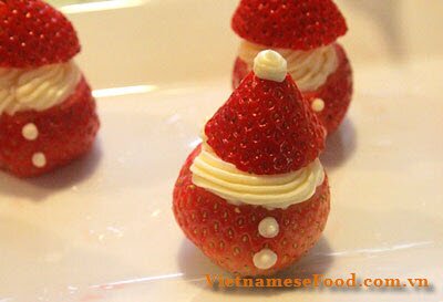 strawberry-with-fresh-milk-cream-recipe-dau-tay-tron-kem-tuoi