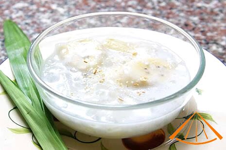 vietnamesefood.com.vn/vietnamese-banana-with-coconut-milk-sweet-soup