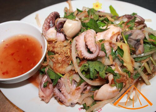 vietnamesefood.com.vn/3-delicious-octopus-dishes-in-saigon