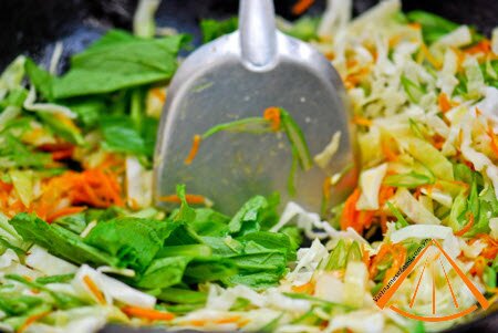 vietnamesefood.com.vn/fried-vegetarian-rice-vermicelli-recipe